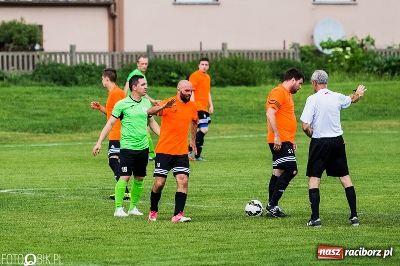 Zdjęcie w galerii na portalu naszraciborz.pl: A klasa: Piękny gol Mateusza Janika to za mało. Studzienna znów gorsza od Kornowaca wiadomości z regionu