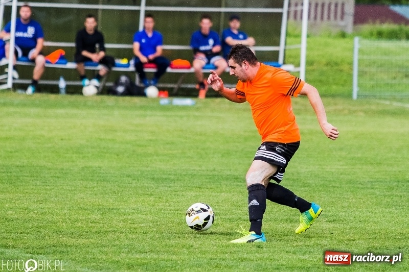 Zdjęcie w galerii na portalu naszraciborz.pl: A klasa: Piękny gol Mateusza Janika to za mało. Studzienna znów gorsza od Kornowaca wiadomości z regionu