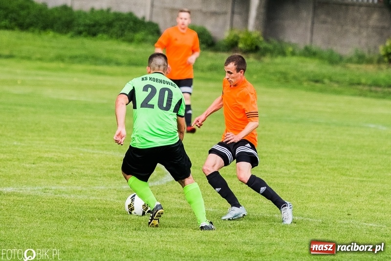 Zdjęcie w galerii na portalu naszraciborz.pl: A klasa: Piękny gol Mateusza Janika to za mało. Studzienna znów gorsza od Kornowaca wiadomości z regionu