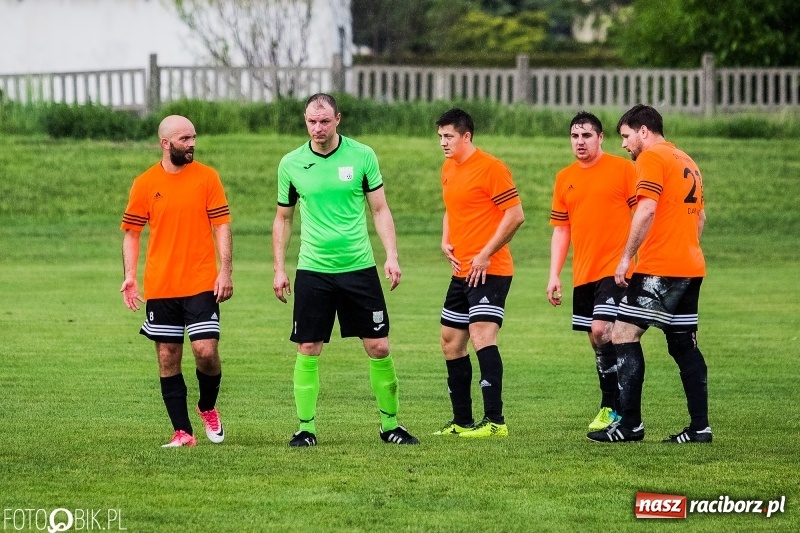 Zdjęcie w galerii na portalu naszraciborz.pl: A klasa: Piękny gol Mateusza Janika to za mało. Studzienna znów gorsza od Kornowaca wiadomości z regionu