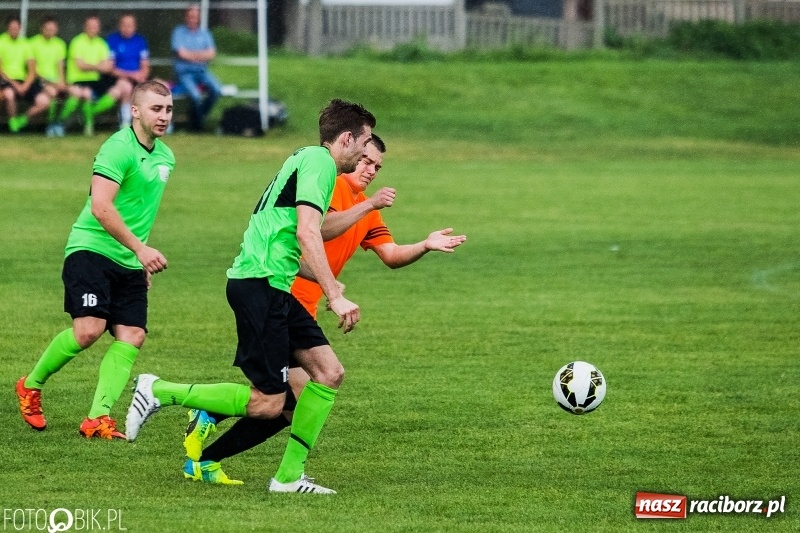 Zdjęcie w galerii na portalu naszraciborz.pl: A klasa: Piękny gol Mateusza Janika to za mało. Studzienna znów gorsza od Kornowaca wiadomości z regionu