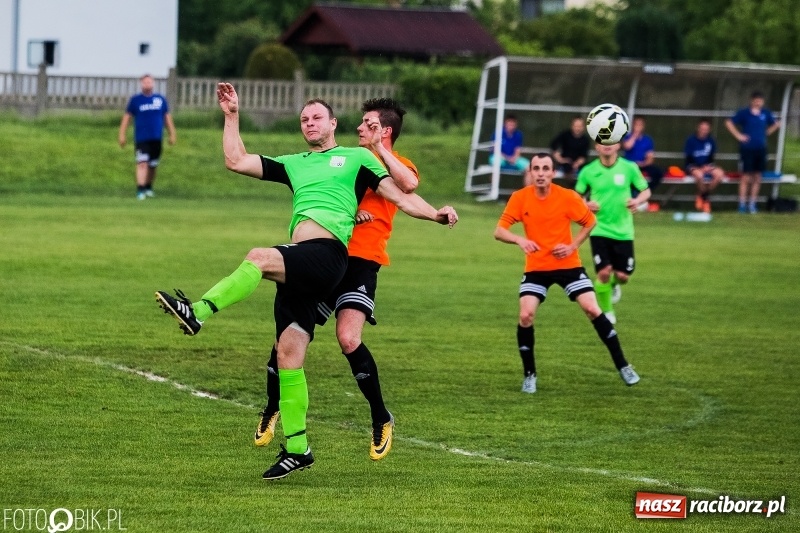 Zdjęcie w galerii na portalu naszraciborz.pl: A klasa: Piękny gol Mateusza Janika to za mało. Studzienna znów gorsza od Kornowaca wiadomości z regionu