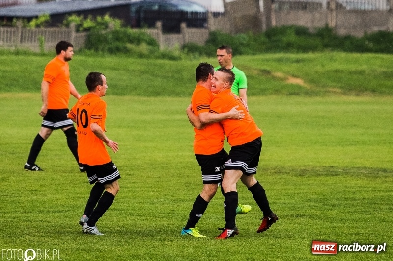 Zdjęcie w galerii na portalu naszraciborz.pl: A klasa: Piękny gol Mateusza Janika to za mało. Studzienna znów gorsza od Kornowaca wiadomości z regionu