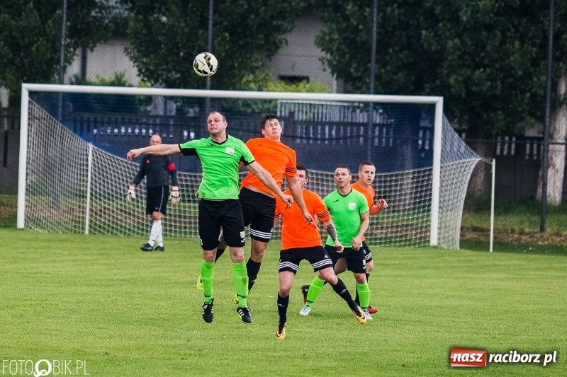 Zdjęcie w galerii na portalu naszraciborz.pl: A klasa: Piękny gol Mateusza Janika to za mało. Studzienna znów gorsza od Kornowaca wiadomości z regionu