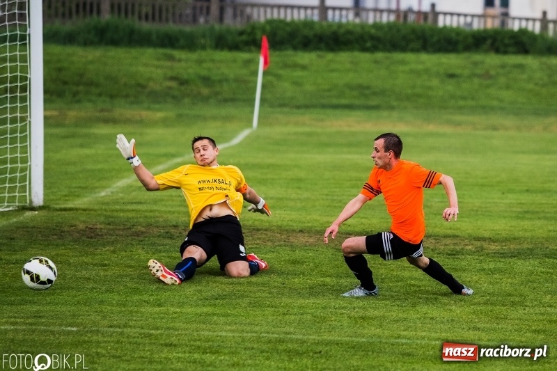 Zdjęcie w galerii na portalu naszraciborz.pl: A klasa: Piękny gol Mateusza Janika to za mało. Studzienna znów gorsza od Kornowaca wiadomości z regionu
