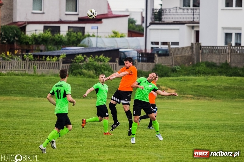 Zdjęcie w galerii na portalu naszraciborz.pl: A klasa: Piękny gol Mateusza Janika to za mało. Studzienna znów gorsza od Kornowaca wiadomości z regionu
