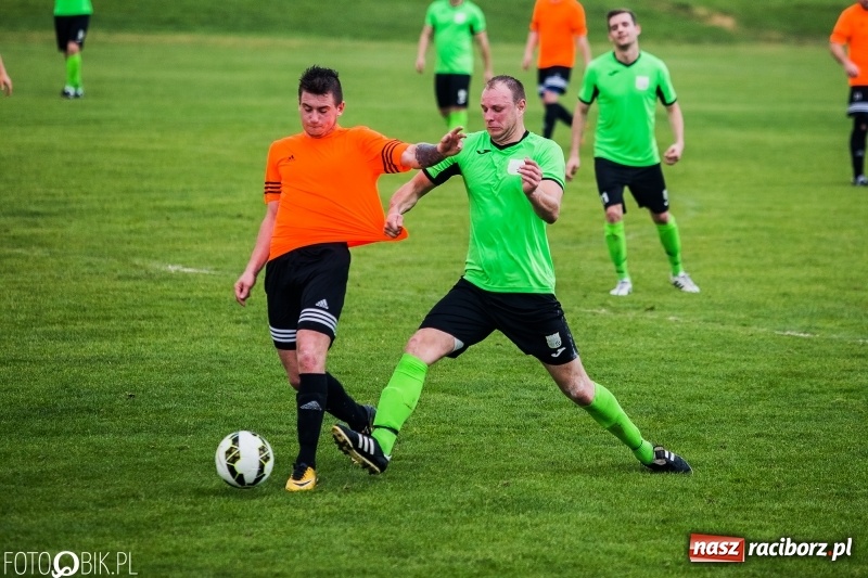 Zdjęcie w galerii na portalu naszraciborz.pl: A klasa: Piękny gol Mateusza Janika to za mało. Studzienna znów gorsza od Kornowaca wiadomości z regionu