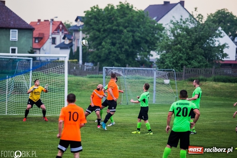 Zdjęcie w galerii na portalu naszraciborz.pl: A klasa: Piękny gol Mateusza Janika to za mało. Studzienna znów gorsza od Kornowaca wiadomości z regionu