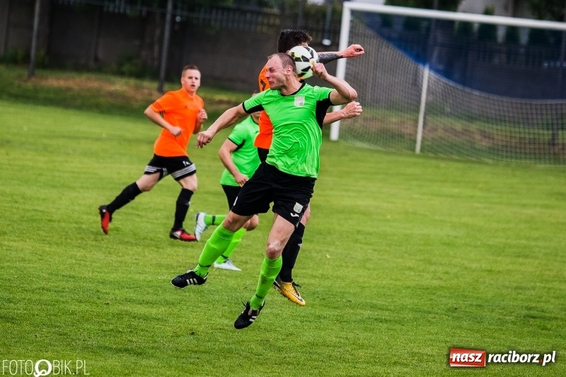 Zdjęcie w galerii na portalu naszraciborz.pl: A klasa: Piękny gol Mateusza Janika to za mało. Studzienna znów gorsza od Kornowaca wiadomości z regionu