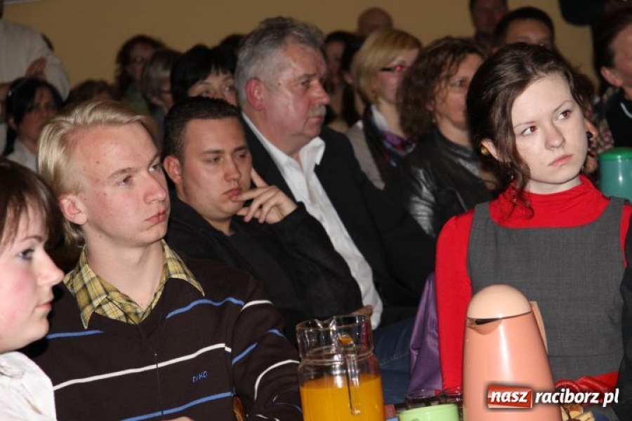 Zdjęcie w galerii na portalu naszraciborz.pl: Nostalgiczny „Almanach Prowincjonalny” wiadomości z regionu