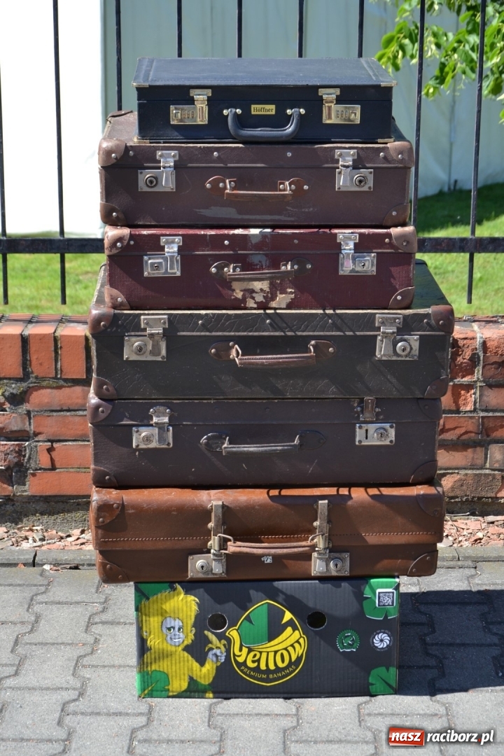 Zdjęcie w galerii na portalu naszraciborz.pl: Jarmark na granicy - dużo sprzedających, dużo kupujących wiadomości z regionu