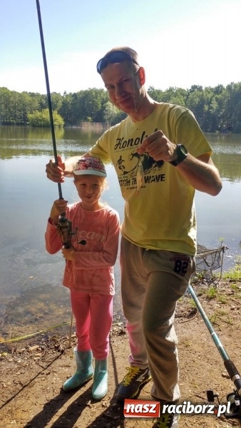 Zdjęcie w galerii na portalu naszraciborz.pl: Raciborski OSiR zaprosił dziś na rodzinne wędkowanie na Babiczoku wiadomości z regionu