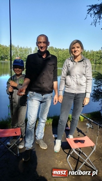 Zdjęcie w galerii na portalu naszraciborz.pl: Raciborski OSiR zaprosił dziś na rodzinne wędkowanie na Babiczoku wiadomości z regionu