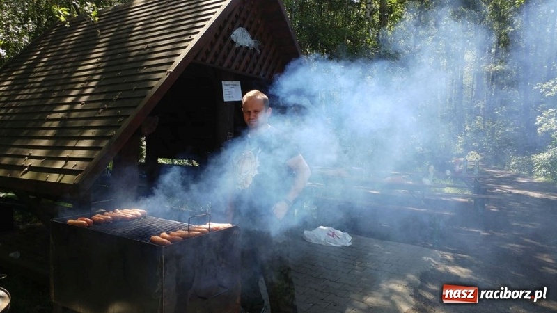 Zdjęcie w galerii na portalu naszraciborz.pl: Raciborski OSiR zaprosił dziś na rodzinne wędkowanie na Babiczoku wiadomości z regionu