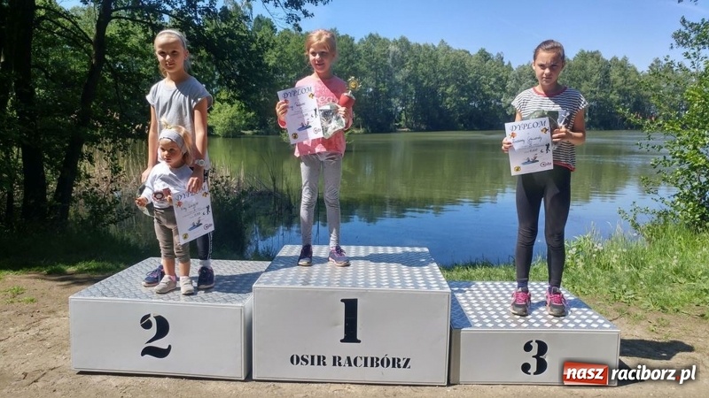 Zdjęcie w galerii na portalu naszraciborz.pl: Raciborski OSiR zaprosił dziś na rodzinne wędkowanie na Babiczoku wiadomości z regionu