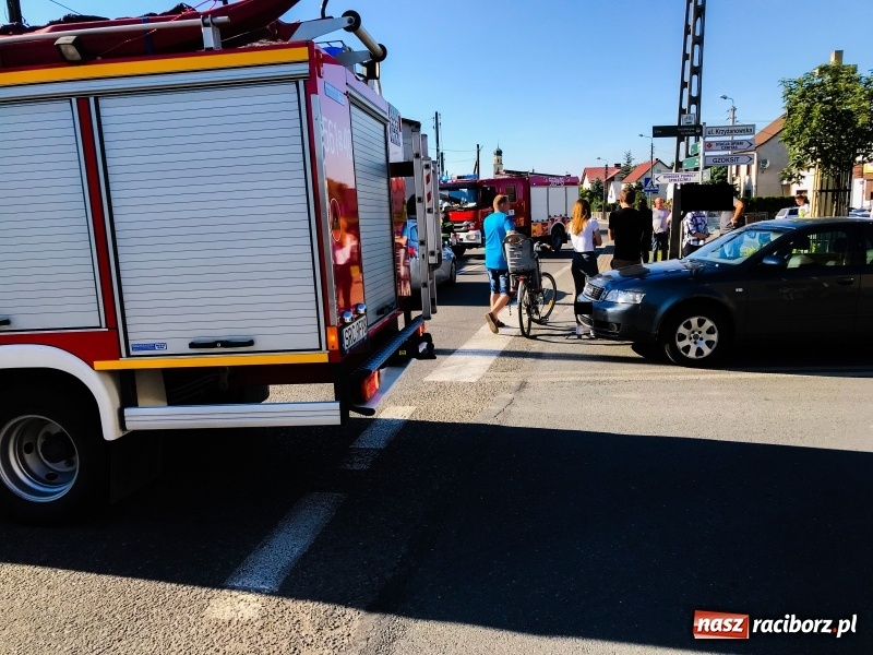 Zdjęcie w galerii na portalu naszraciborz.pl: Zderzenie audi z yamahą w Tworkowie  wiadomości z regionu