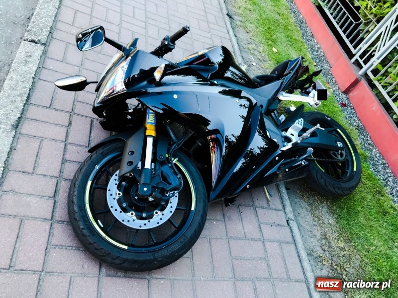 Zdjęcie w galerii na portalu naszraciborz.pl: Zderzenie audi z yamahą w Tworkowie  wiadomości z regionu