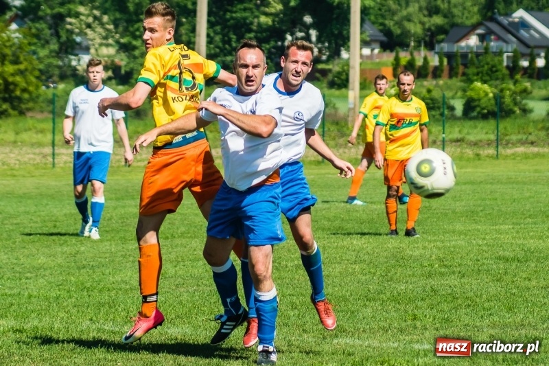 Zdjęcie w galerii na portalu naszraciborz.pl: Markowice pokonały Koziołki i tracą tylko jeden punkt do lidera wiadomości z regionu