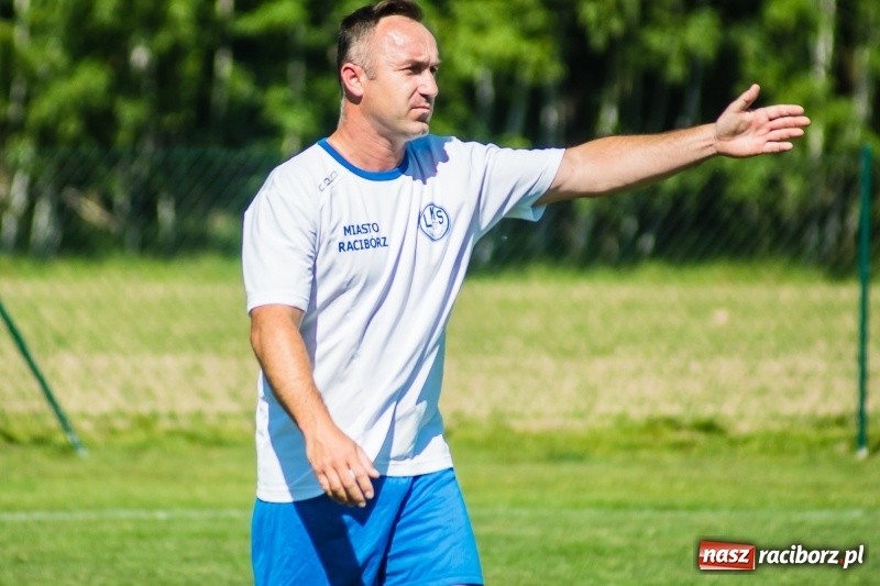 Zdjęcie w galerii na portalu naszraciborz.pl: Markowice pokonały Koziołki i tracą tylko jeden punkt do lidera wiadomości z regionu