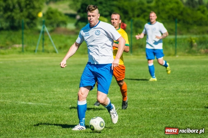 Zdjęcie w galerii na portalu naszraciborz.pl: Markowice pokonały Koziołki i tracą tylko jeden punkt do lidera wiadomości z regionu