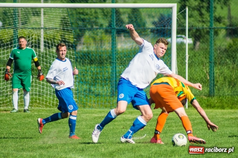 Zdjęcie w galerii na portalu naszraciborz.pl: Markowice pokonały Koziołki i tracą tylko jeden punkt do lidera wiadomości z regionu
