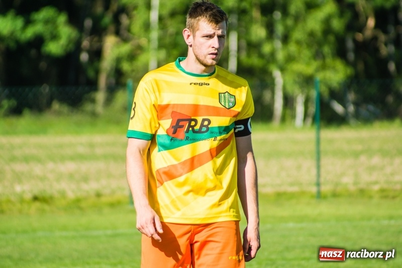 Zdjęcie w galerii na portalu naszraciborz.pl: Markowice pokonały Koziołki i tracą tylko jeden punkt do lidera wiadomości z regionu