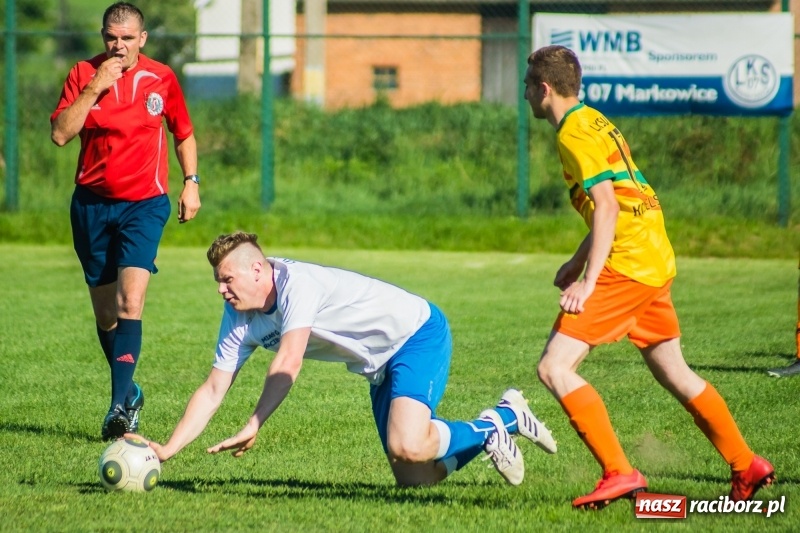 Zdjęcie w galerii na portalu naszraciborz.pl: Markowice pokonały Koziołki i tracą tylko jeden punkt do lidera wiadomości z regionu