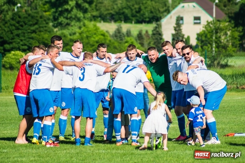 Zdjęcie w galerii na portalu naszraciborz.pl: Markowice pokonały Koziołki i tracą tylko jeden punkt do lidera wiadomości z regionu