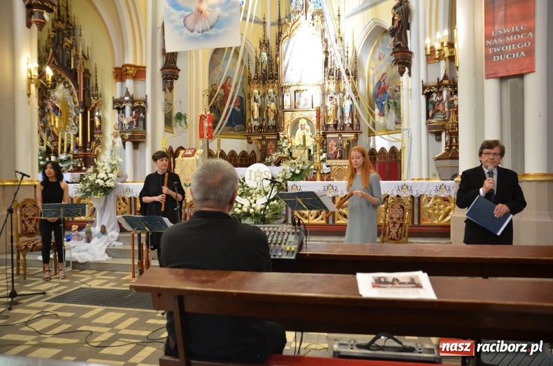 Zdjęcie w galerii na portalu naszraciborz.pl: Muzyka odnaleziona w kościele na Ostrogu wiadomości z regionu