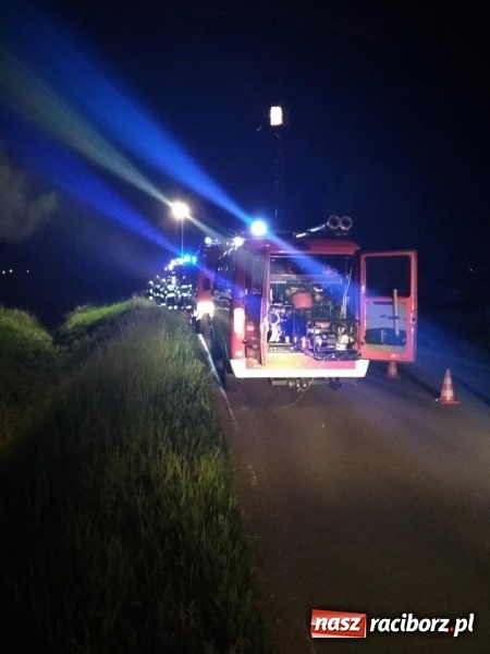 Zdjęcie w galerii na portalu naszraciborz.pl: Podpalenie prawdopodobną przyczyną pożaru stogu słomy wiadomości z regionu