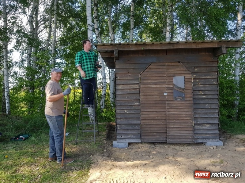 Zdjęcie w galerii na portalu naszraciborz.pl: Monitoring, domki wędkarskie i prąd dla wszystkich. Łowiska Babiczok w gminie Nędza rozbudowują się wiadomości z regionu
