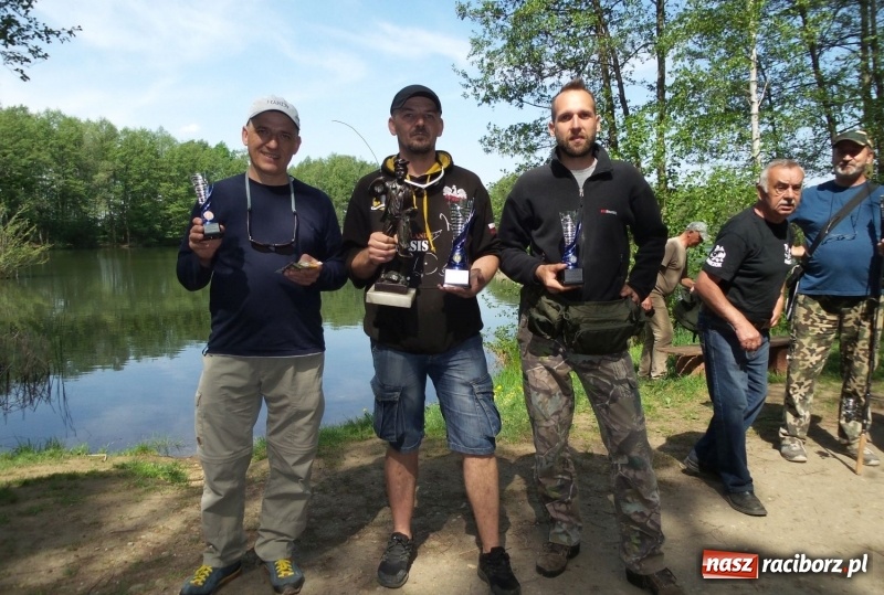 Zdjęcie w galerii na portalu naszraciborz.pl: Monitoring, domki wędkarskie i prąd dla wszystkich. Łowiska Babiczok w gminie Nędza rozbudowują się wiadomości z regionu