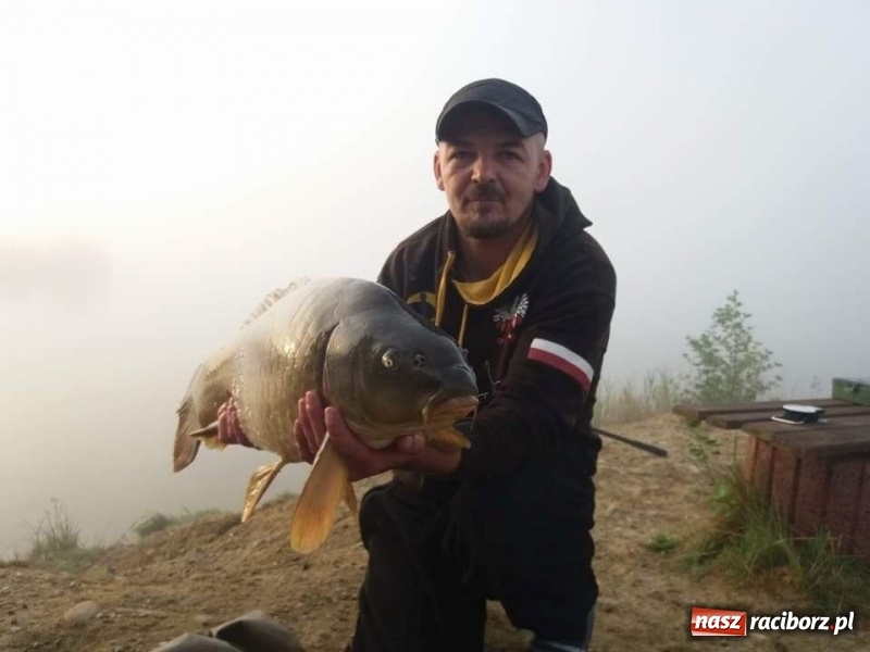 Zdjęcie w galerii na portalu naszraciborz.pl: Monitoring, domki wędkarskie i prąd dla wszystkich. Łowiska Babiczok w gminie Nędza rozbudowują się wiadomości z regionu