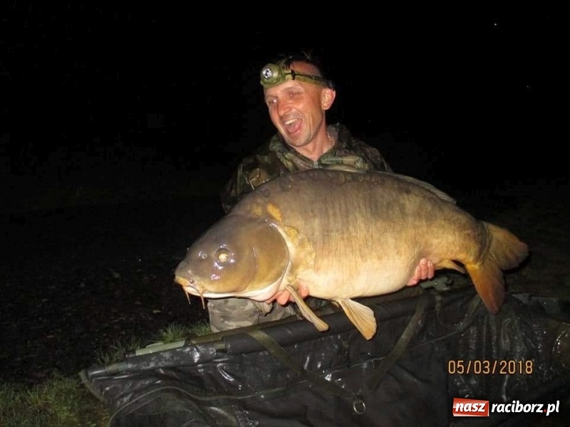 Zdjęcie w galerii na portalu naszraciborz.pl: Monitoring, domki wędkarskie i prąd dla wszystkich. Łowiska Babiczok w gminie Nędza rozbudowują się wiadomości z regionu