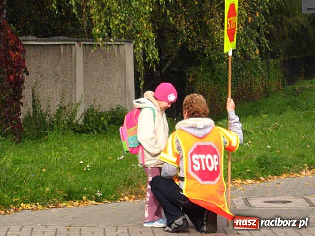 Zdjęcie w galerii na portalu naszraciborz.pl: Pani STOP skarży się na kierowców wiadomości z regionu