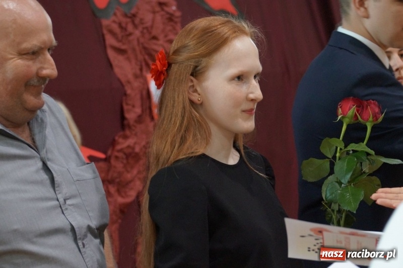Zdjęcie w galerii na portalu naszraciborz.pl: Róbta co chceta... ale dla dobra. Święto szkoły w Nędzy wiadomości z regionu
