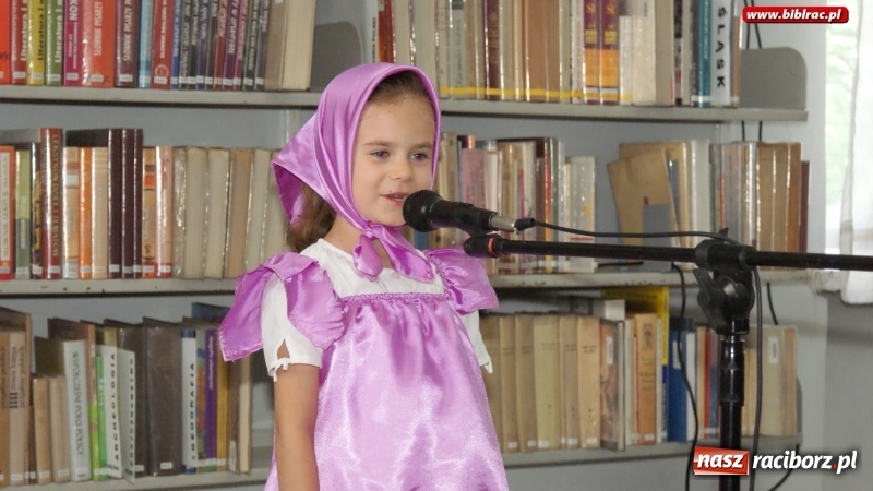 Zdjęcie w galerii na portalu naszraciborz.pl: Tukej piyknie godomy po raz dziesiąty w raciborskiej bibliotece wiadomości z regionu