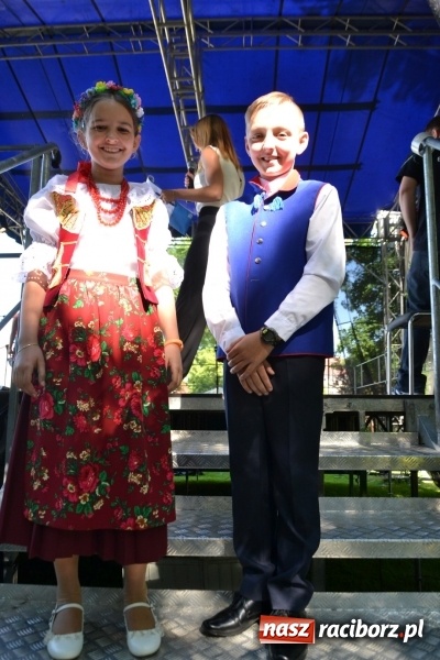 Zdjęcie w galerii na portalu naszraciborz.pl: Majowy festyn przy zamku w Chałupkach  wiadomości z regionu