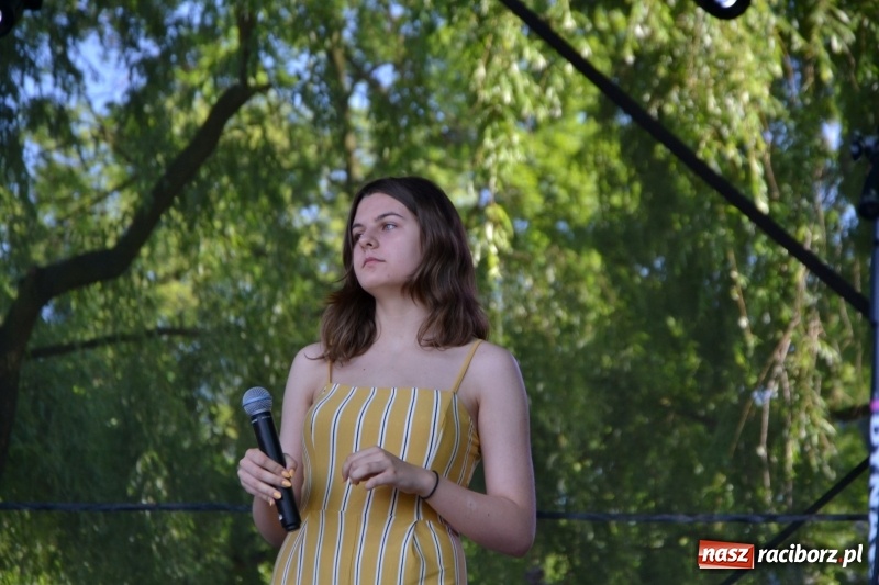 Zdjęcie w galerii na portalu naszraciborz.pl: Majowy festyn przy zamku w Chałupkach  wiadomości z regionu