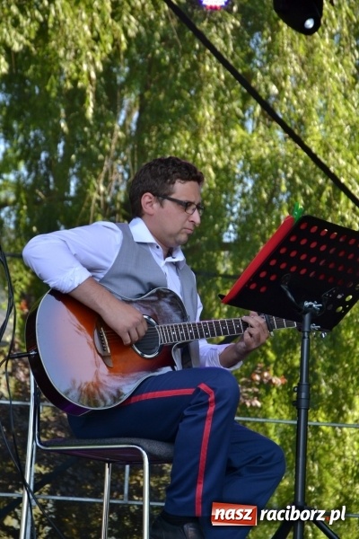 Zdjęcie w galerii na portalu naszraciborz.pl: Majowy festyn przy zamku w Chałupkach  wiadomości z regionu