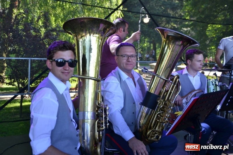 Zdjęcie w galerii na portalu naszraciborz.pl: Majowy festyn przy zamku w Chałupkach  wiadomości z regionu