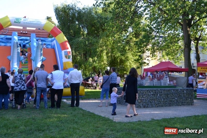 Zdjęcie w galerii na portalu naszraciborz.pl: Majowy festyn przy zamku w Chałupkach  wiadomości z regionu