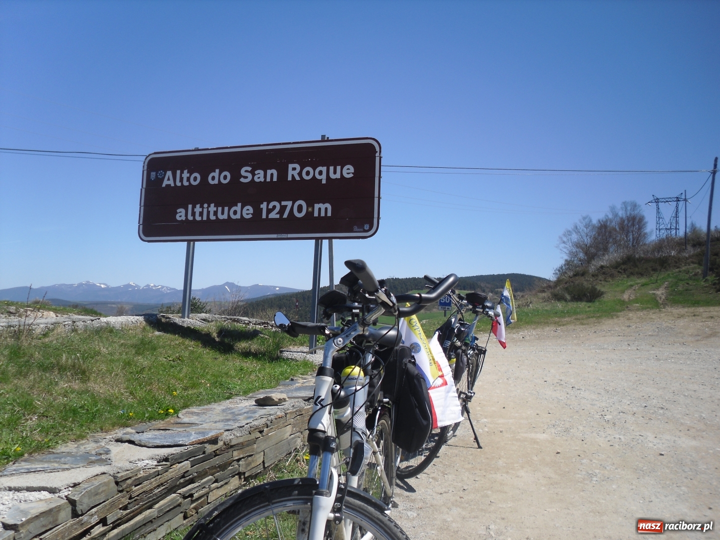 Zdjęcie w galerii na portalu naszraciborz.pl: Rowerowy Cyprzanów pielgrzymował szlakiem świętego Jakuba wiadomości z regionu