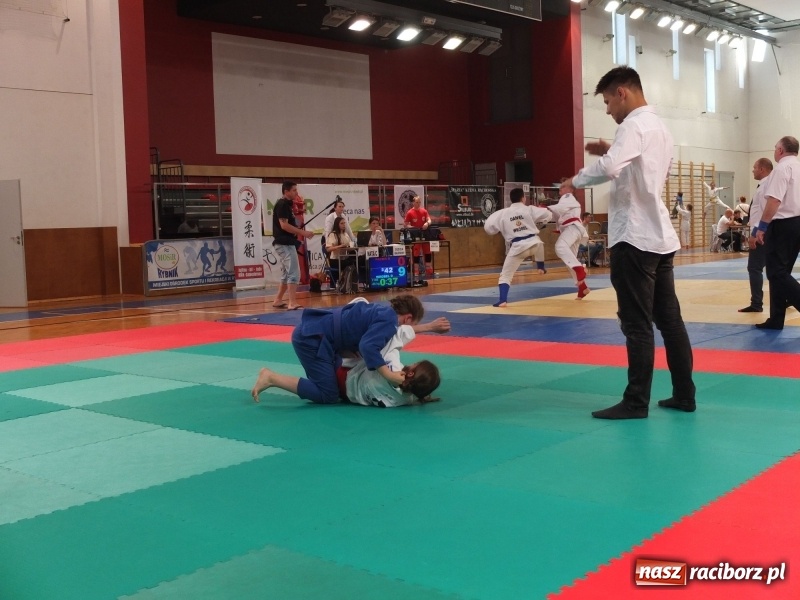 Zdjęcie w galerii na portalu naszraciborz.pl: Łamatorzy przywieźli medale z Rybnika  wiadomości z regionu