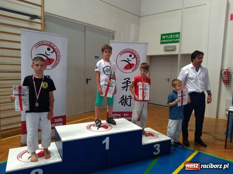 Zdjęcie w galerii na portalu naszraciborz.pl: Łamatorzy przywieźli medale z Rybnika  wiadomości z regionu