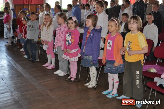 Zdjęcie w galerii na portalu naszraciborz.pl: Święto Szkoły w Borucinie wiadomości z regionu