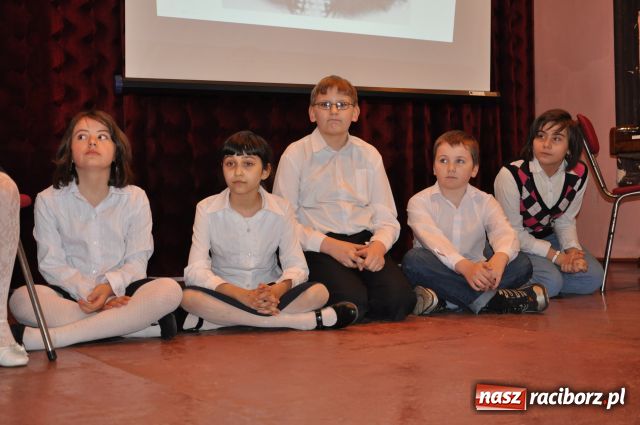 Zdjęcie w galerii na portalu naszraciborz.pl: Święto Szkoły w Borucinie wiadomości z regionu