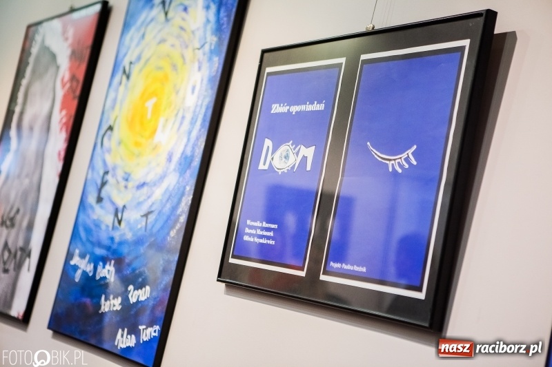 Zdjęcie w galerii na portalu naszraciborz.pl: Uczennice Liceum Plastycznego pokazały swoje prace w Galerii OBOK wiadomości z regionu
