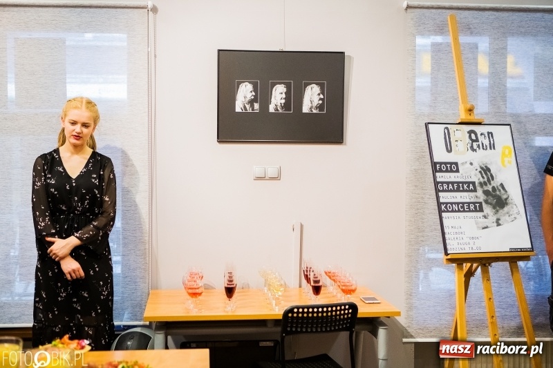 Zdjęcie w galerii na portalu naszraciborz.pl: Uczennice Liceum Plastycznego pokazały swoje prace w Galerii OBOK wiadomości z regionu