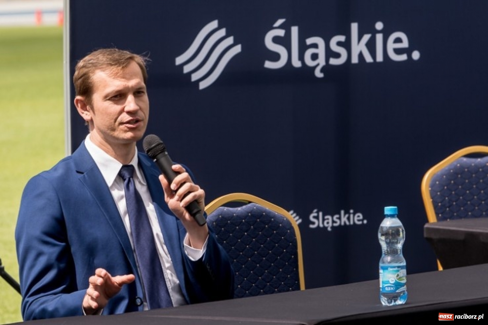 Zdjęcie w galerii na portalu naszraciborz.pl: Justyna Święty-Ersetic wspiera promocję Stadionu Śląskiego wiadomości z regionu